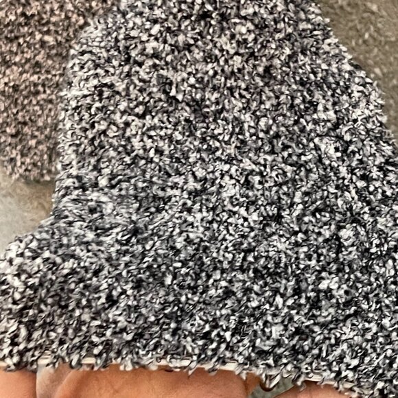 American Eagle Women Knee High Comfy Cozy Warm Fuzzy Socks One Size NWT - Picture 5 of 6